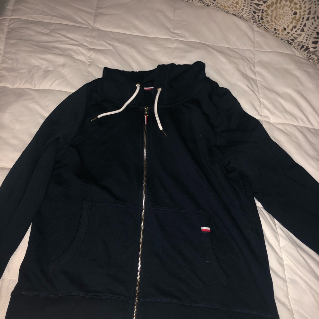 Brand New Tommy Hilfiger Sweatshirt Brand New Tommy Hilfiger Sweatshirt